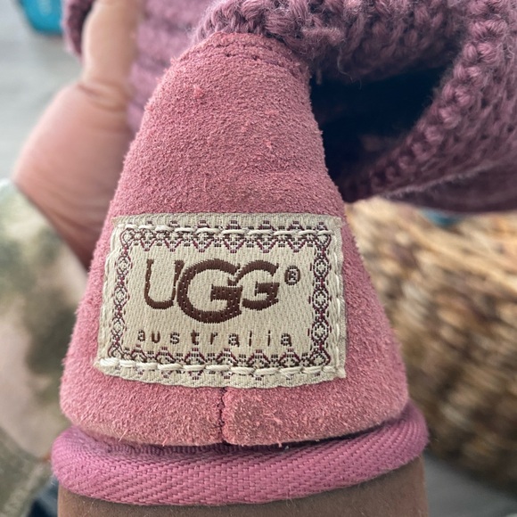 UGG Classic Cardy Knit Boot. Size 9. Please see last photo for description. - Picture 10 of 11